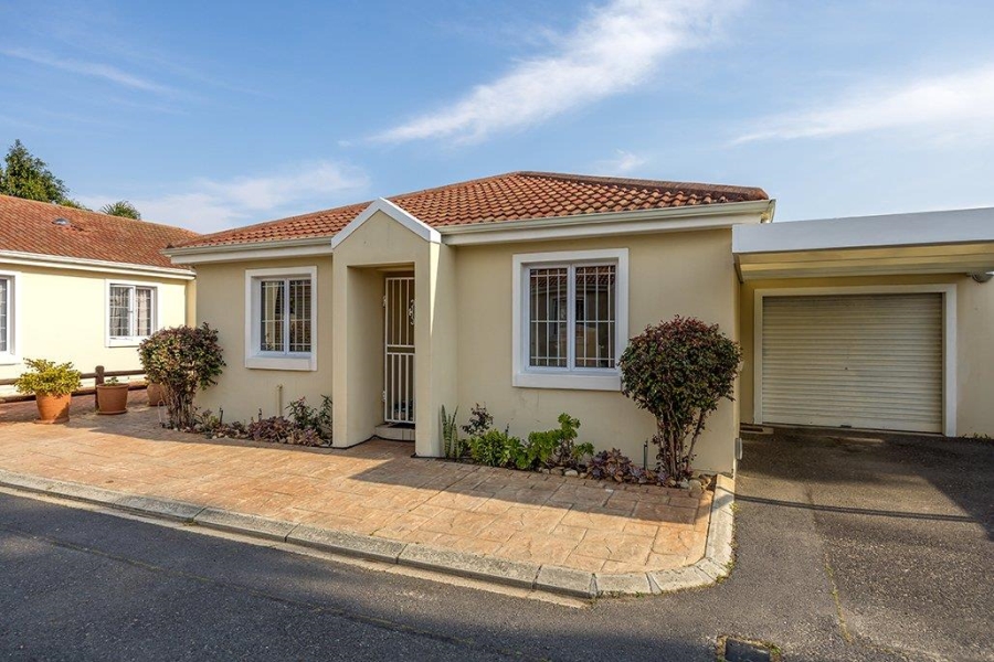 2 Bedroom Property for Sale in Bothasig Western Cape